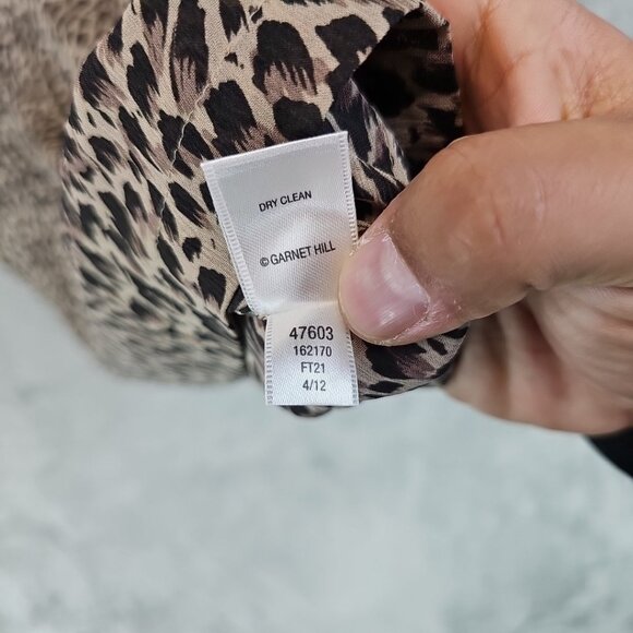 Garnet Hill Silk Blouse Womens Size 4 Animal Print Henley V-Neck Balloon Sleeve - Picture 5 of 9